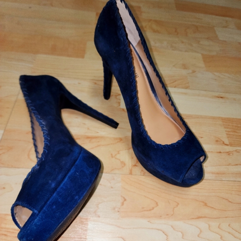 Antonio Melani blue suede heels